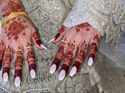 Henna/Mehndi tattoo by Amber