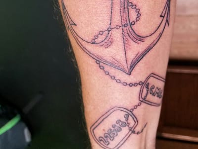 Hollywood Twisted Needles