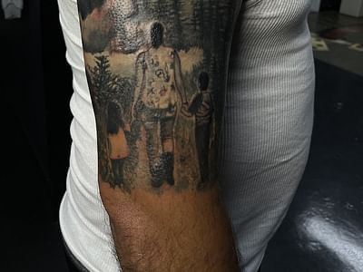 INK REVOLUZION TATTOOS LLC