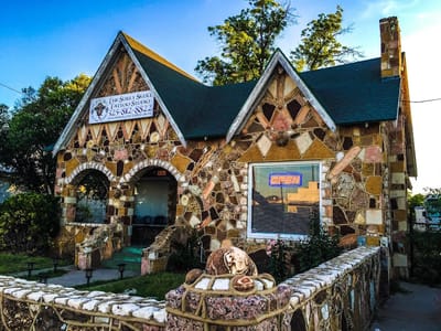 Jelly’s Surly Skull : a Private Studio