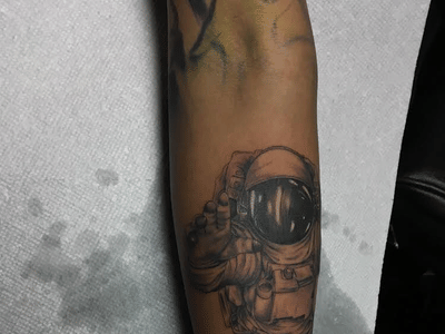 Keys on Kites Tattoo & Gallery