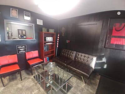 Knuckles Deep Tattoo