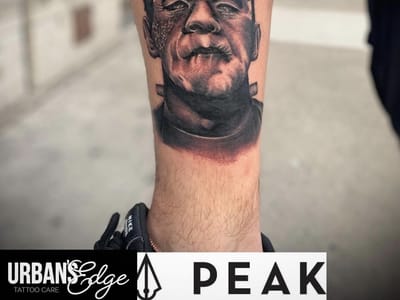 Knuckles & Needles Tattoo Parlor