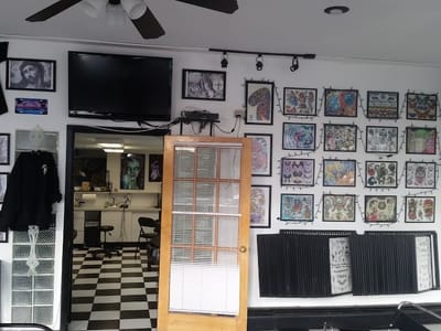 Lola's Tattoo Shop