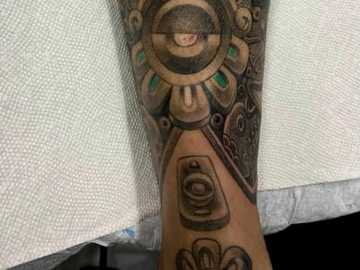 Los Muertos Tattoo Studio and Art Gallery