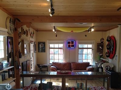 Lost Cowboy Tattoo & Gallery c/o "DAWN'S CUSTOM TATTOO"