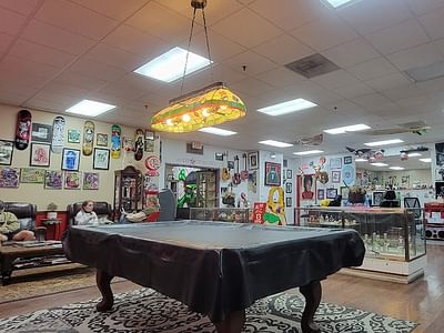 Lucky 13 Tattooing & Piercing