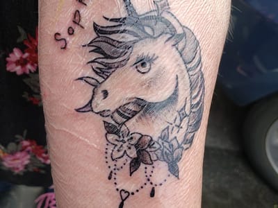 Lucky Cat Tattoo Studio