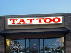 Lucky Gal Tattoo & Piercing Clive