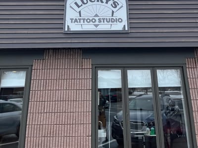 Lucky's Tattoo Studio