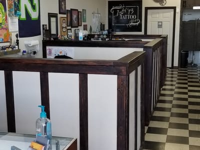 Lucky's 13 Tattoo Shop