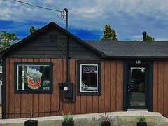 Luckys Tattoo Parlor