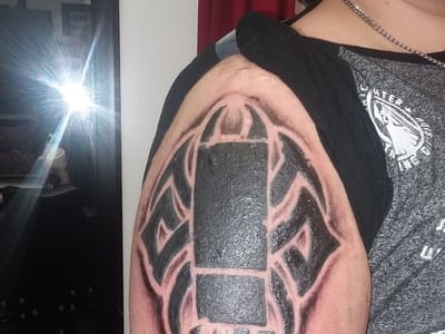 Mad Tattoo and Piercing