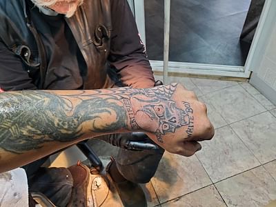 Magoos tattoos and body piercing