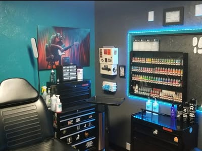 Mane Street Piercing