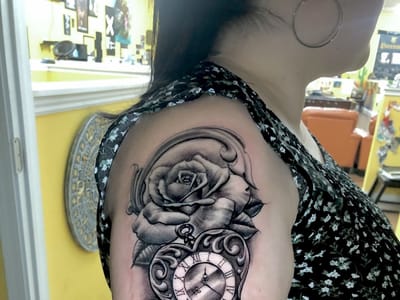 Manny's Tattoo Shop - Art Gallery & Piercing