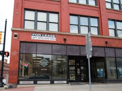 Mos Eisleys Tattoo Studio