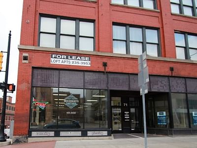 Mos Eisleys Tattoo Studio