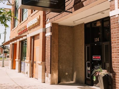 MOXIE cosmetic art studio