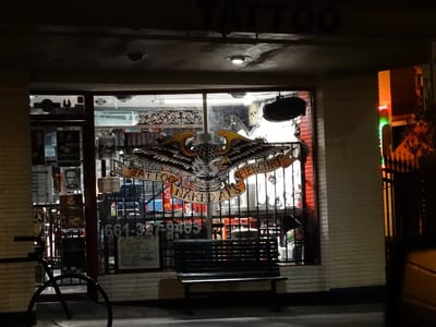 Naked Al's Tattoos & Piercing