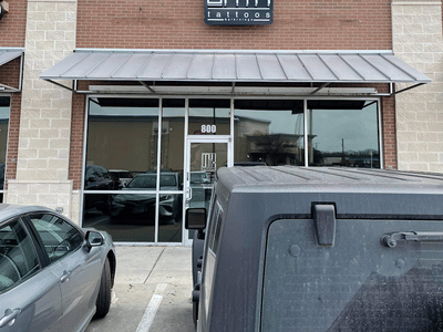 Onyx Tattoos & Piercings