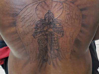 P TATTOOS LLC