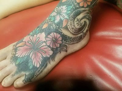 Pacific Rootz Tattoo. (Hawaiian owned and operated)