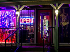 Phantom 8 Tattoo & Piercing