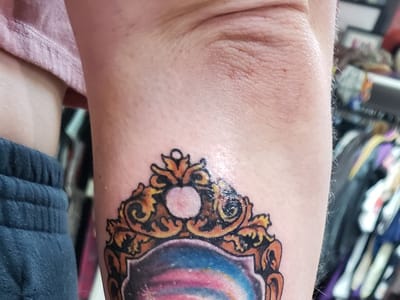 Pinhooks Tattoos and Curious Goods