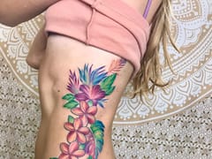 Queen of Hearts Maui • Tattoo & Piercing