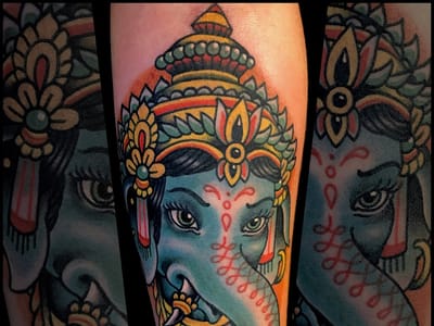 Red Arrow Tattoo Collective