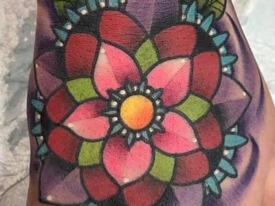 Red Moon Custom Tattoo & Piercing