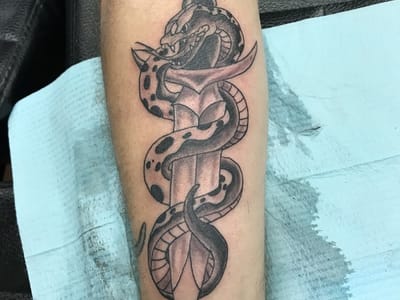 Red Rocket Tattoo Co.com