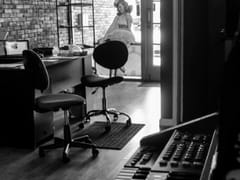 Rock And Roll Tattoo ,Piercing ,Laser removal