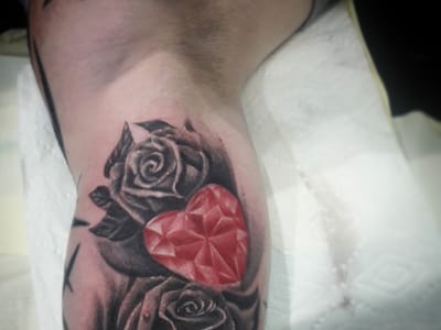 Rock And Roll Tattoo ,Piercing ,Laser removal