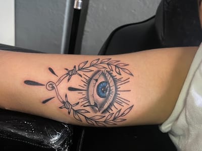 Rock And Roll Tattoo ,Piercing ,Laser removal