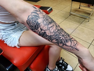 Rose And Dagger Tattoo Studio