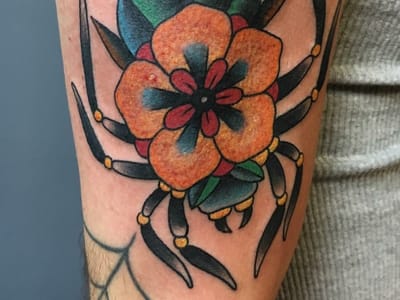 Royalty Tattoo & Piercing