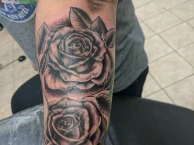 Rusty's Needles Tattoo