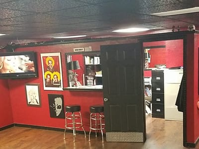 Rusty's Needles Tattoo