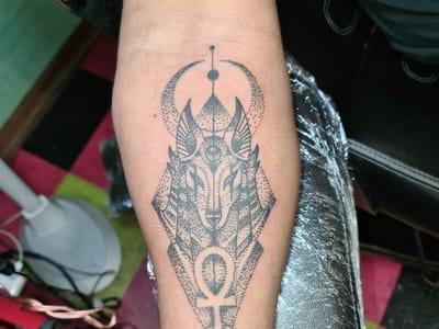 Scallywags Tattoo / Skin Graff