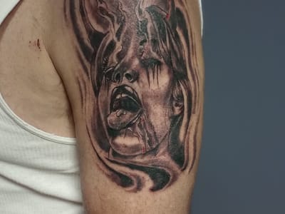 Scarlett Rose Tattoo