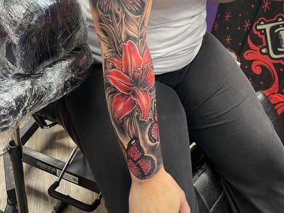 Screaming Aces Tattoo shop