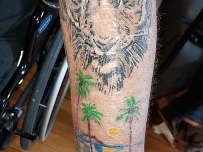 SIX GUN SOUND TATTOO