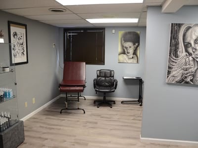 Soldier Mike's Tattoos & Piercings