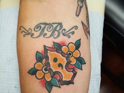 Straight Edge Tattoo & Body