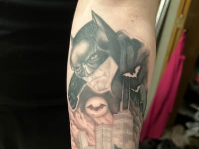 Symbolic Tattoo & Piercings