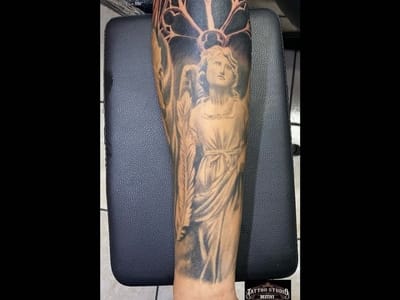 Tattoo Galaxy~Ambler Piercing & Custom Tattoos