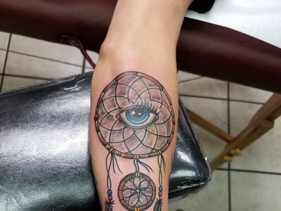 Tattoo Shop(no piercings)