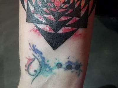 The Bee's Nest Tattoo and Art Studio